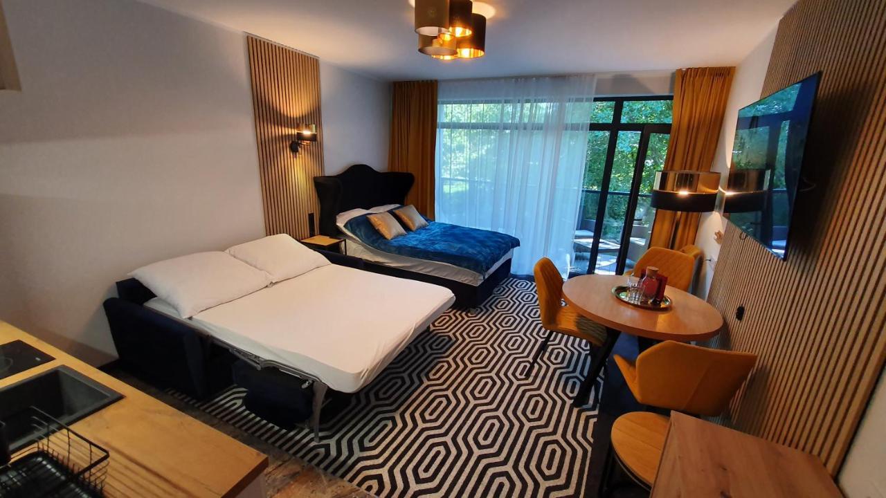 Gold Horizon Apartament Solny Resort Z Klimatyzacja I Garazem 코워브제크 외부 사진