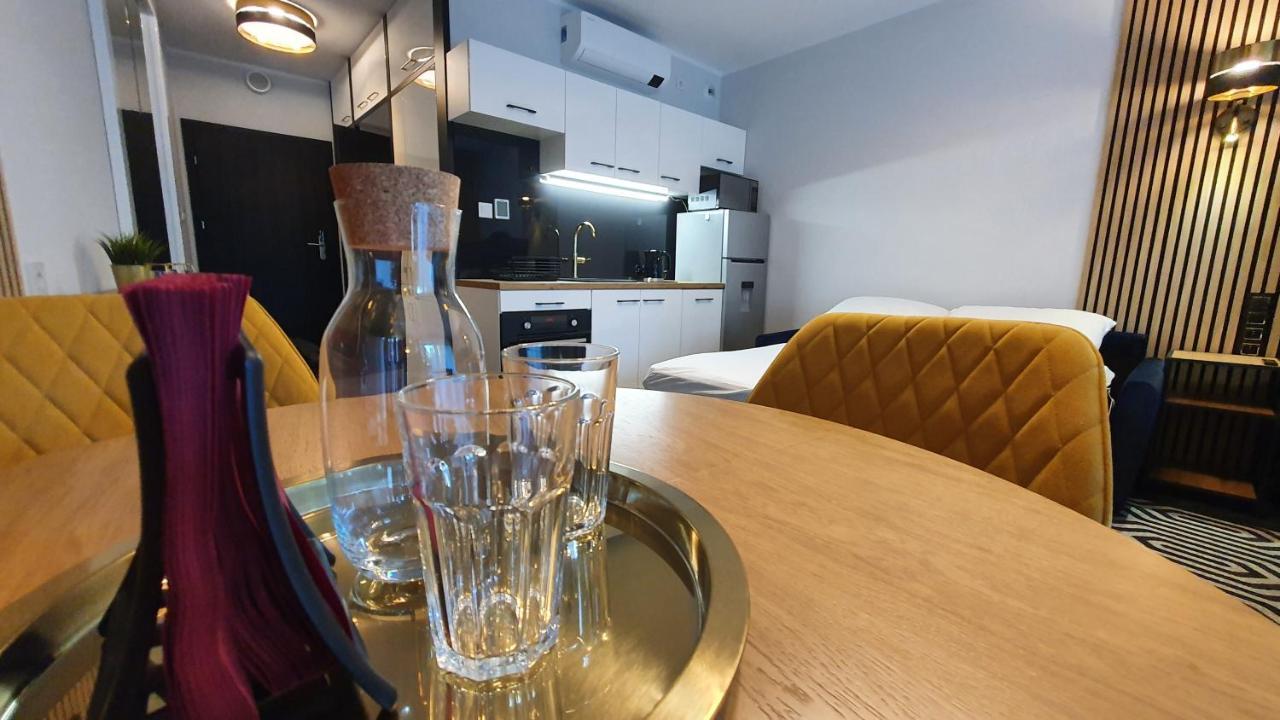 Gold Horizon Apartament Solny Resort Z Klimatyzacja I Garazem 코워브제크 외부 사진
